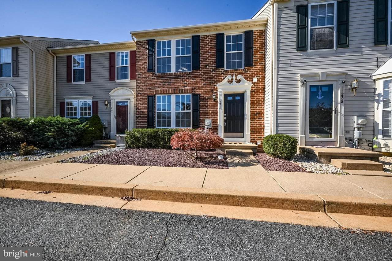236 Bridlewood Drive - Photo 1