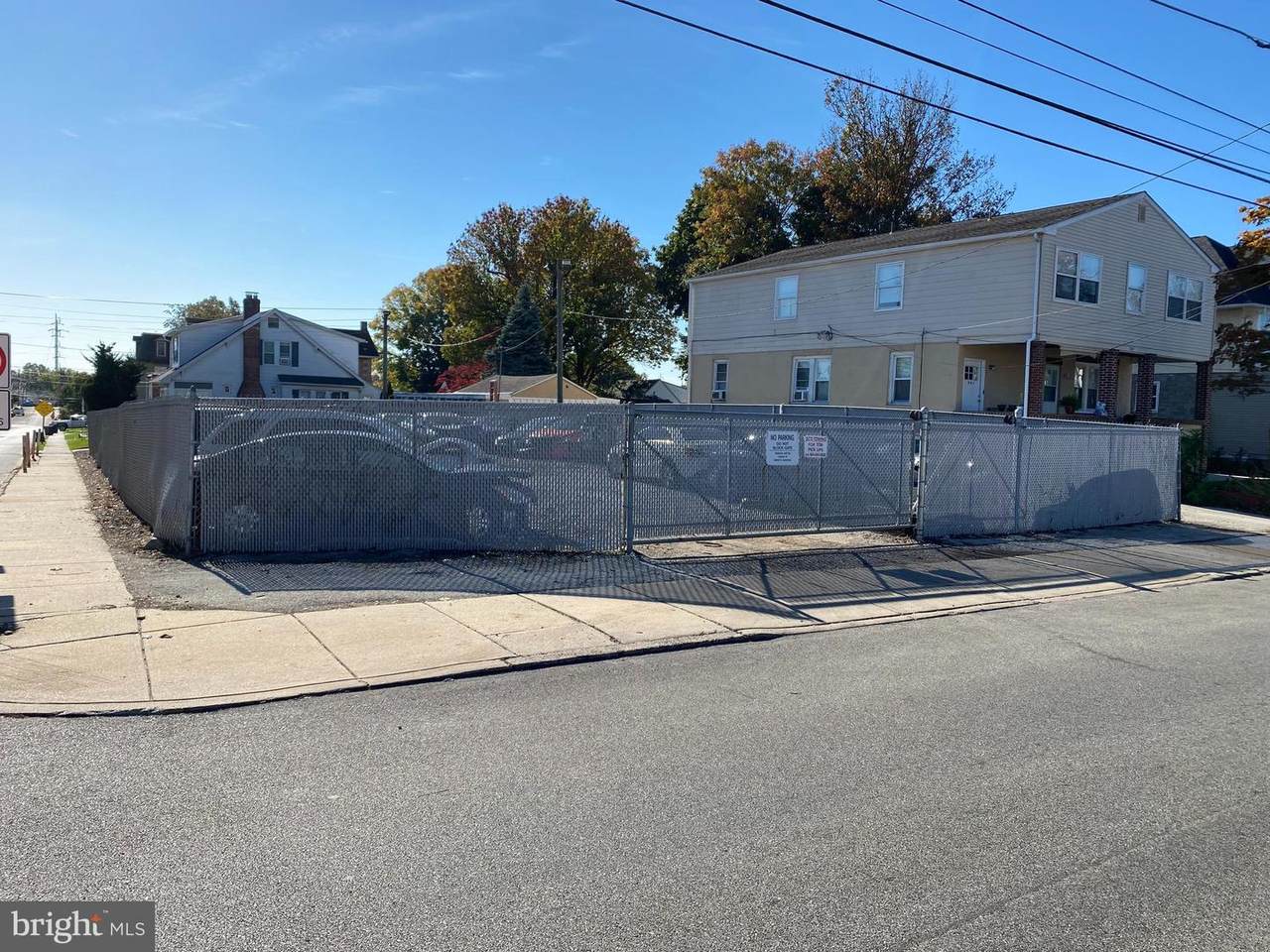 209 Chester Pike - Photo 1