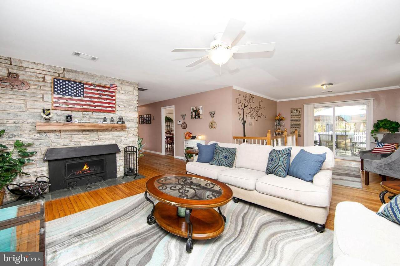 400 Hanover Boulevard - Photo 1