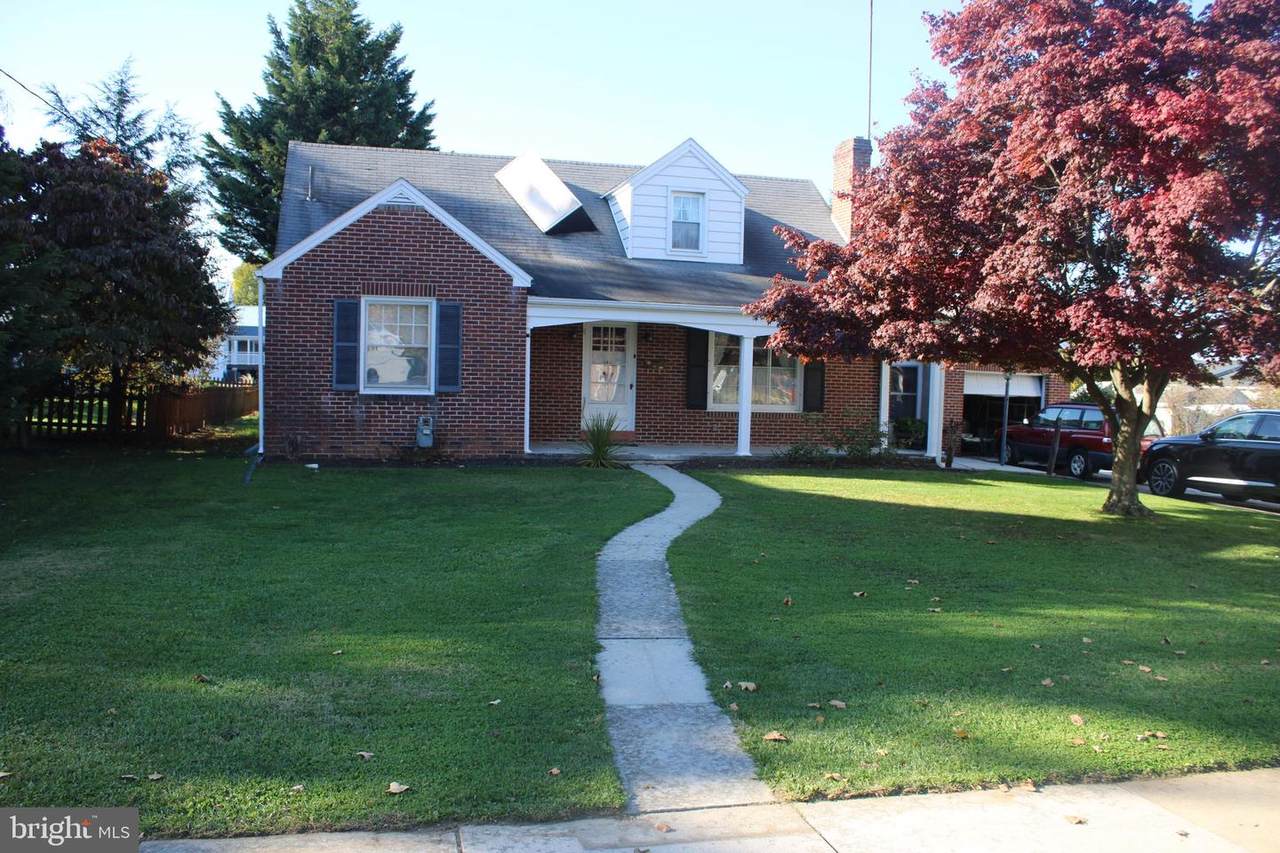 918 Broadway - Photo 1