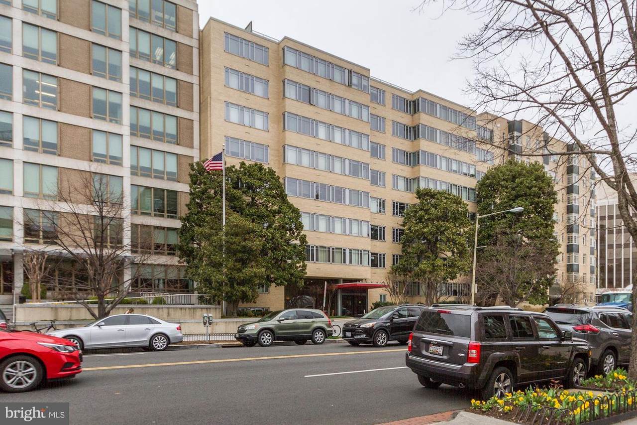 1711 Massachusetts Avenue - Photo 1