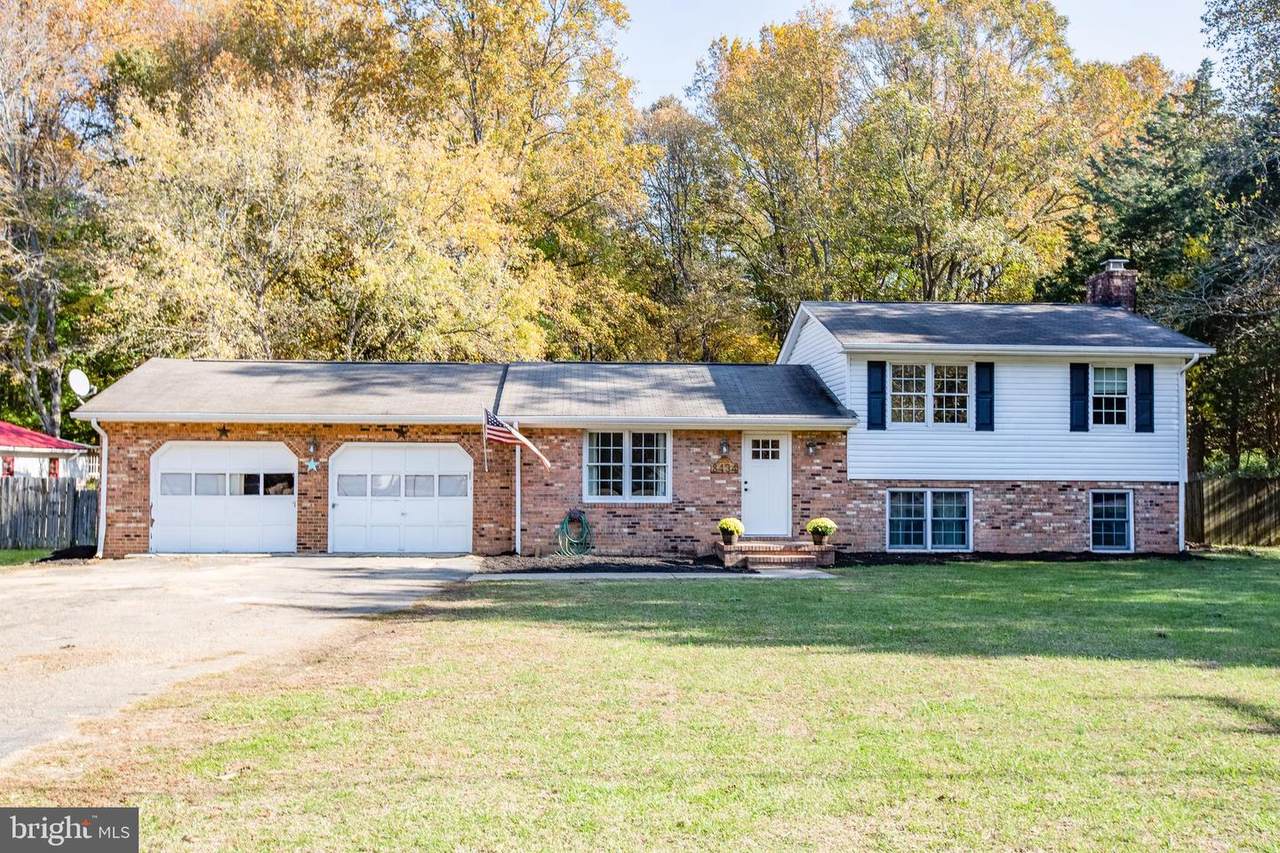 8434 Dahlgren Road - Photo 1