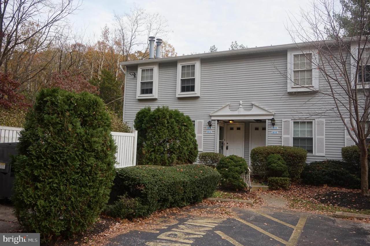 1615 Huntingdon Mews - Photo 1