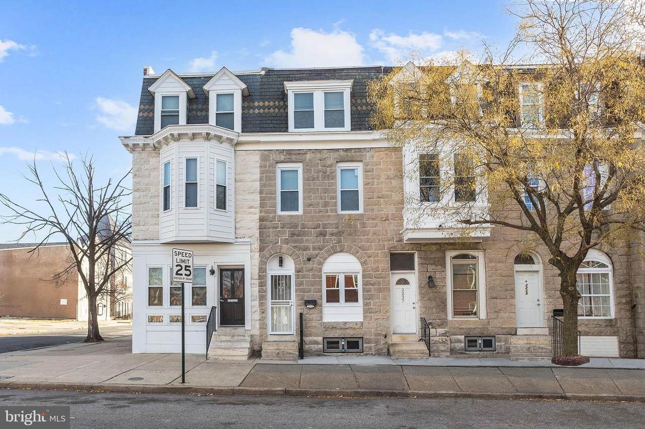 2239 Barclay Street - Photo 1