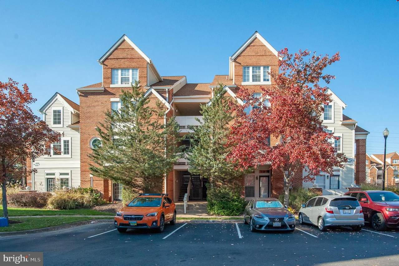 6954 Ellingham Circle - Photo 1