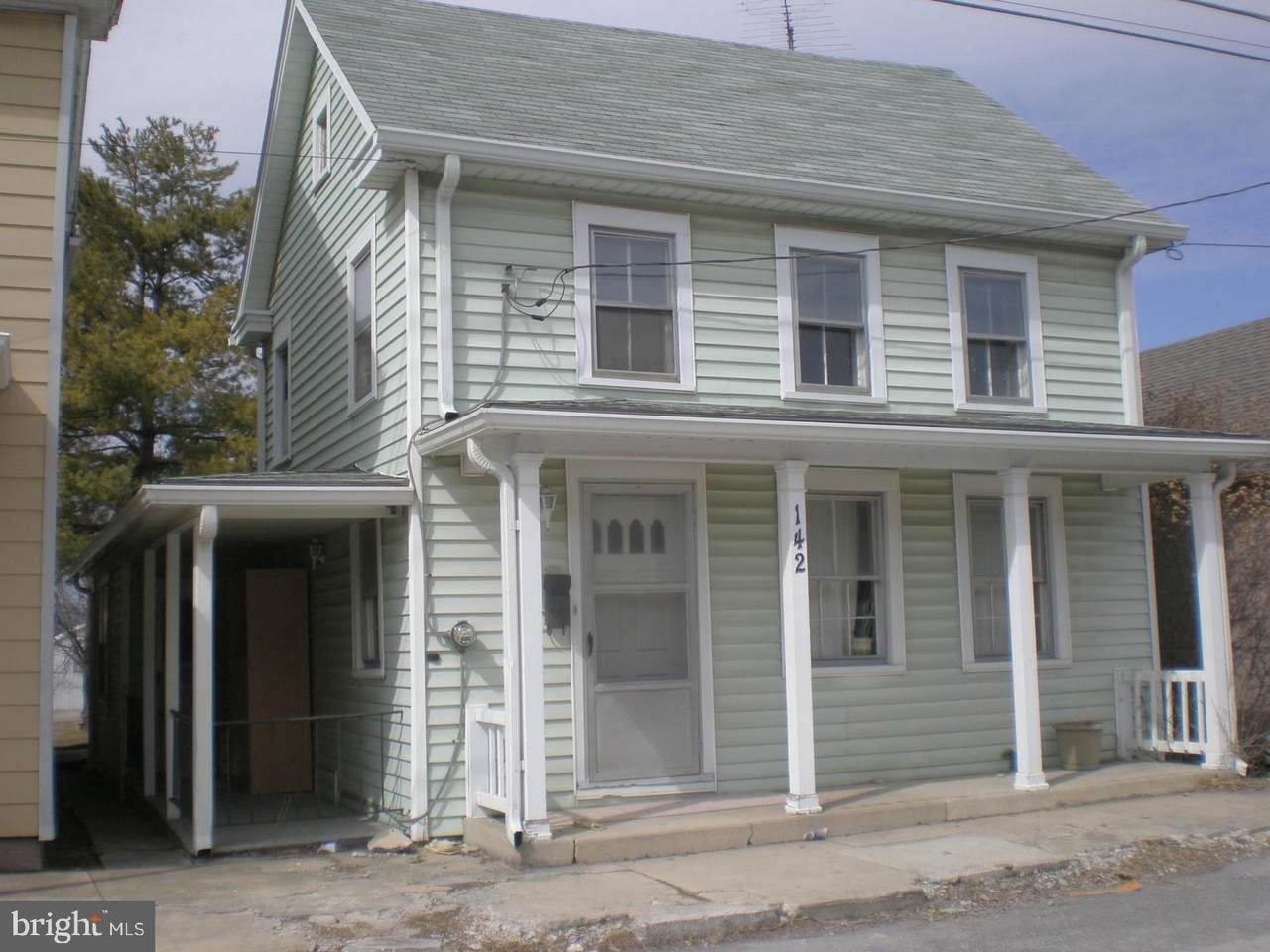 142 Washington Street - Photo 1