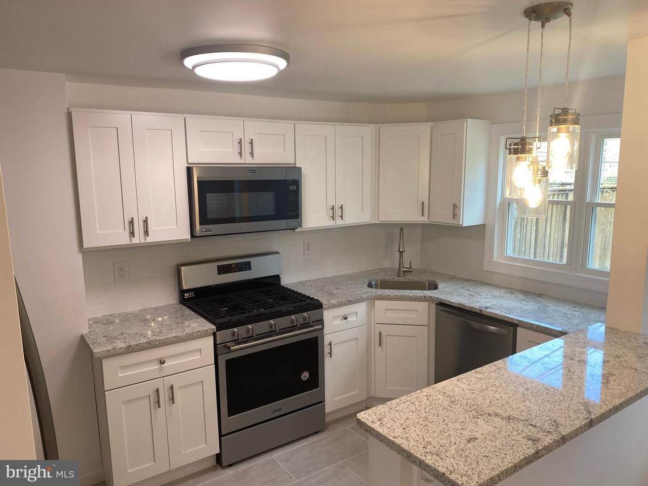 5463 Quentin Street - Photo 1