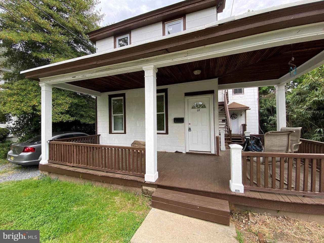 112 Laurel Street - Photo 1