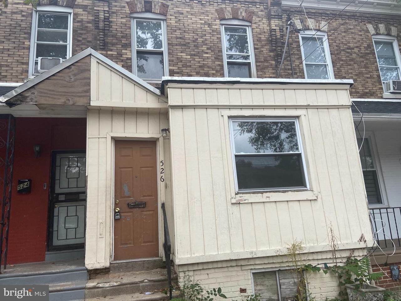 526 54TH Street - Photo 1