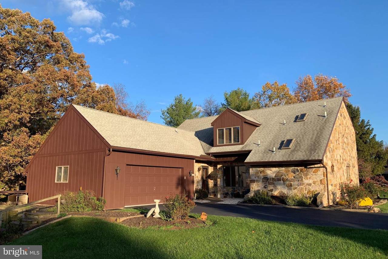 2479 Fairway - Photo 1