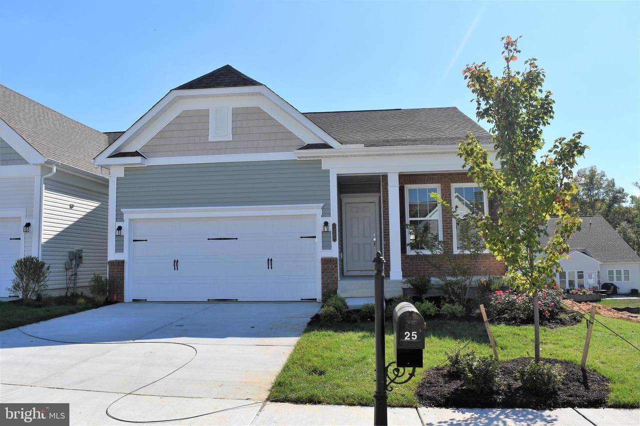 25 Fenwick Drive - Photo 1