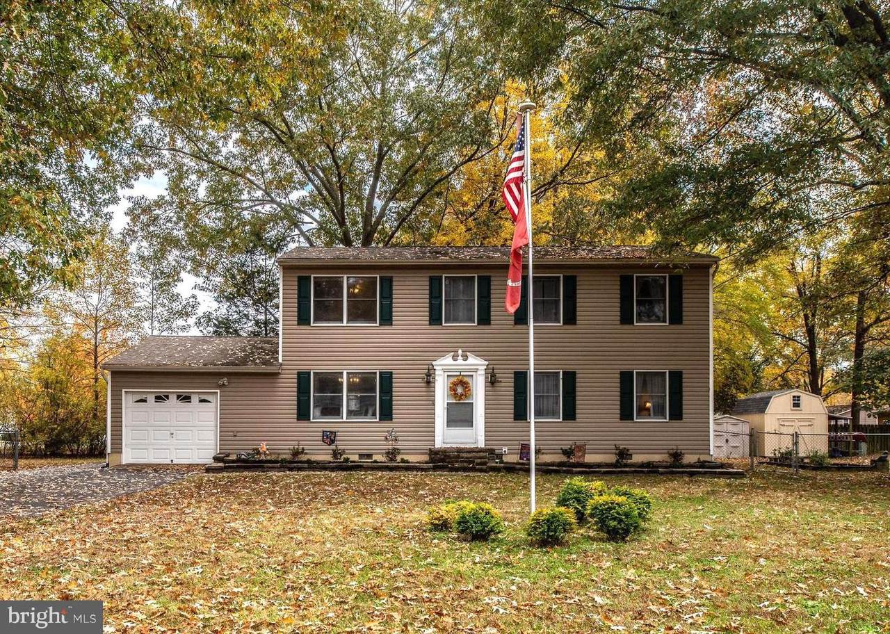 15552 Delaware Drive - Photo 1