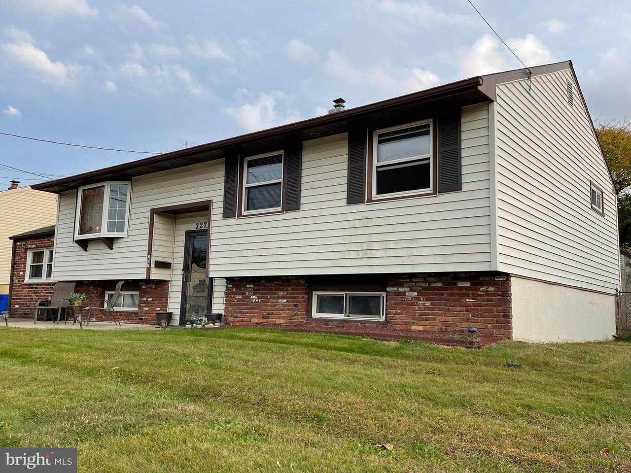 327 Anthony Drive - Photo 1