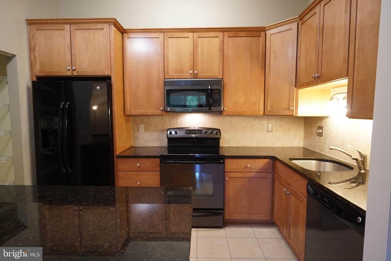 12301 Silvergate Way - Photo 1