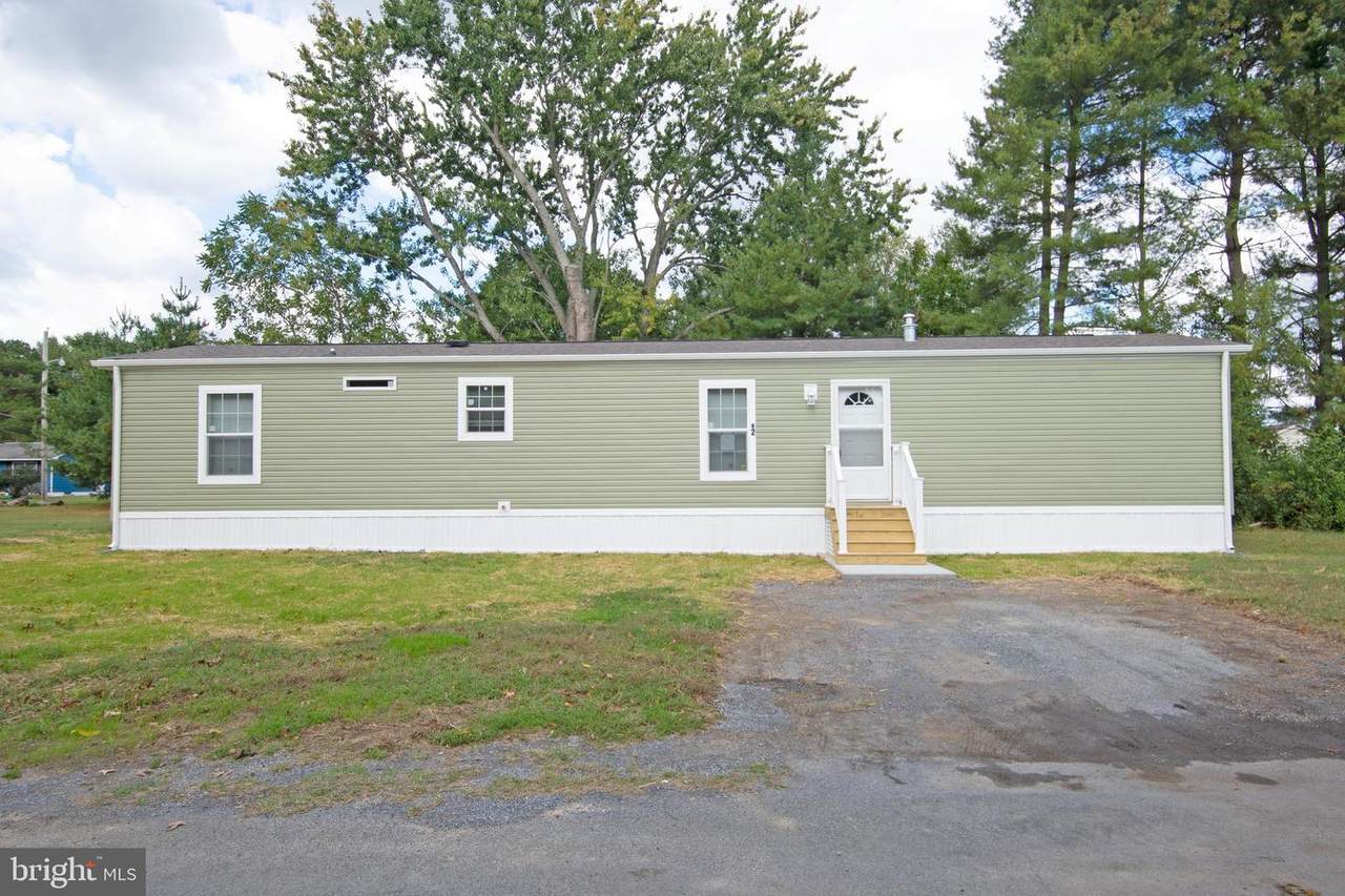 4 Greenwood - Photo 1