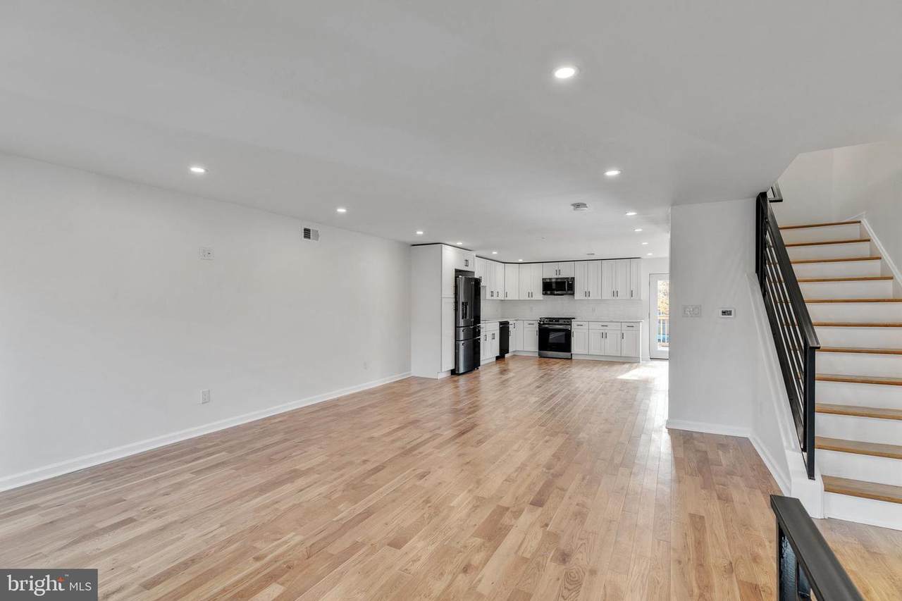 500 Poplar Street - Photo 1