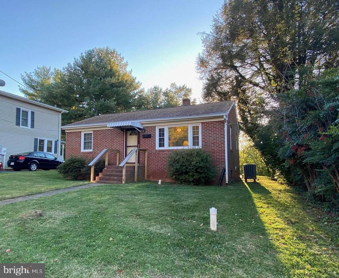 170 Almond Street - Photo 1