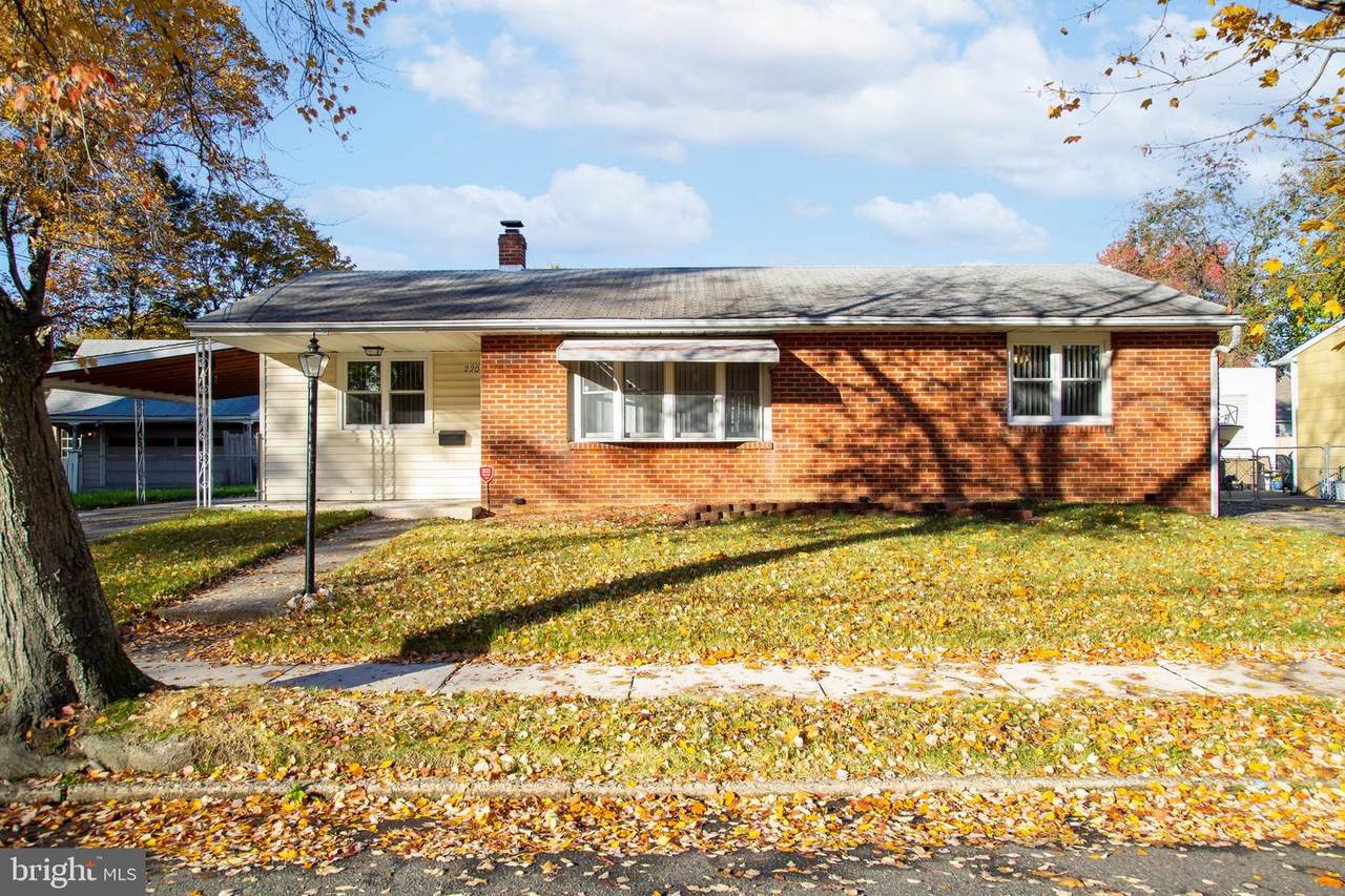 220 Wilson Avenue - Photo 1