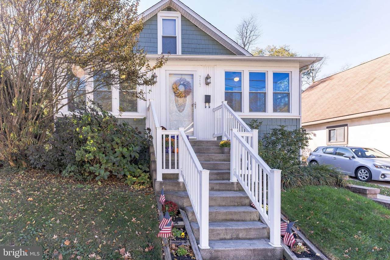 717 Newton Avenue - Photo 1