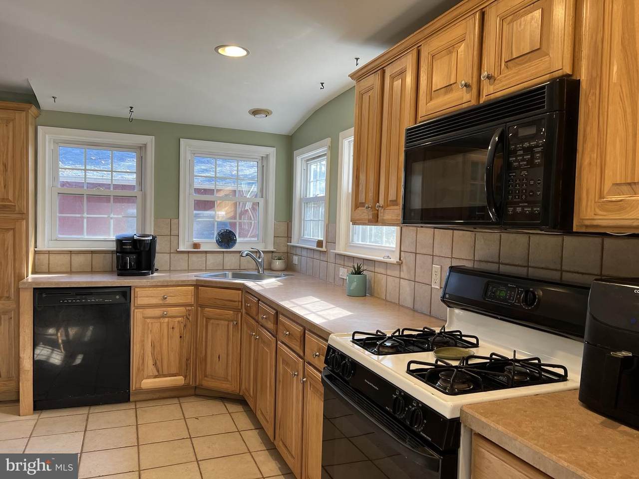 1070 Magazine Road - Photo 1