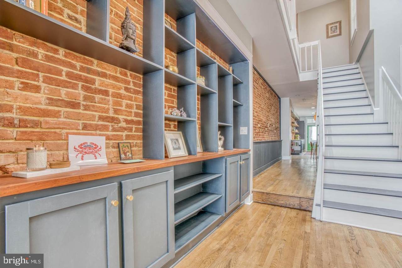 688 Washington Boulevard - Photo 1