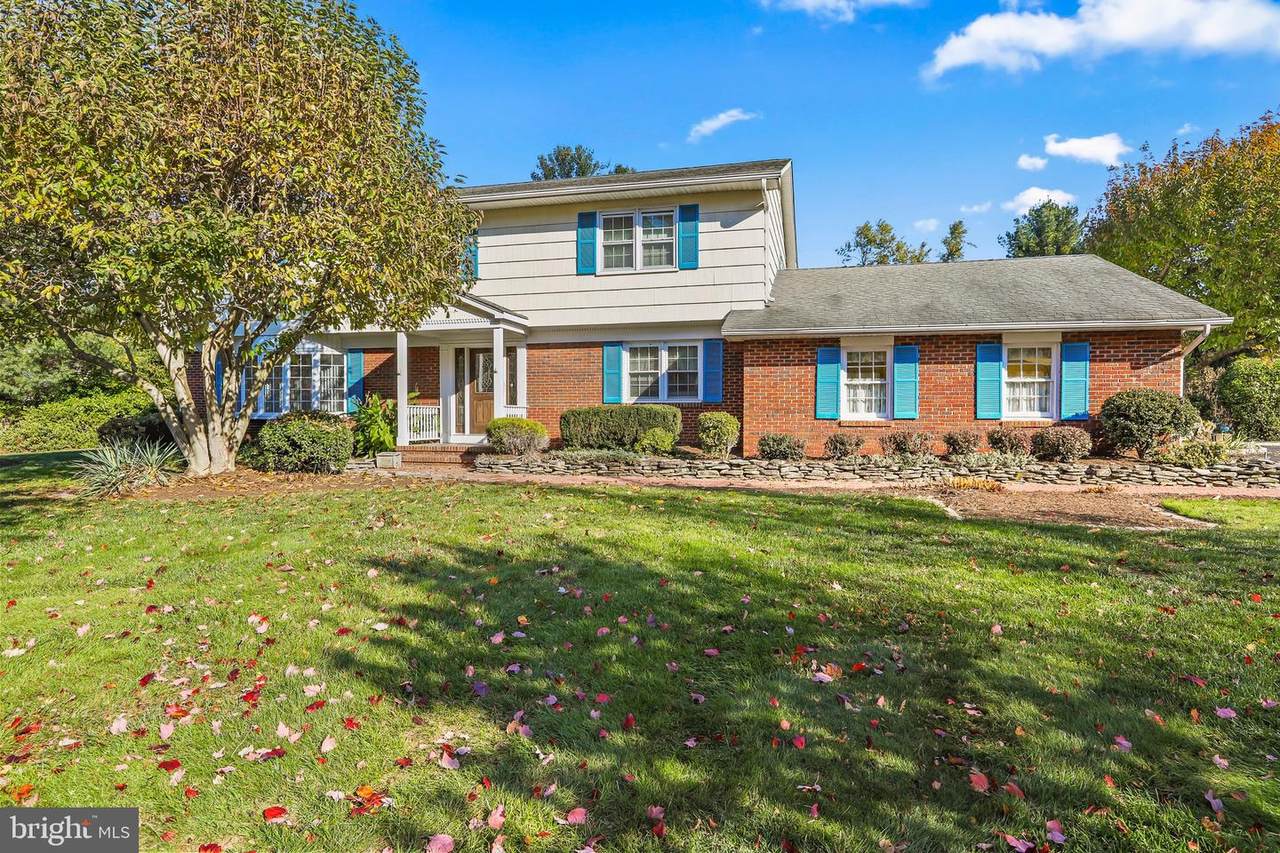 18 Hathaway Drive - Photo 1