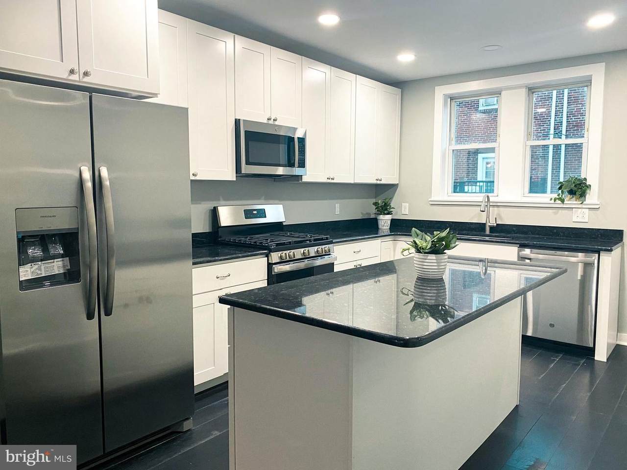 6038 Camac Street - Photo 1