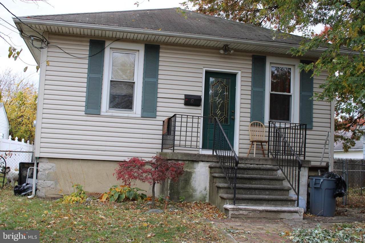 17 Barnard Avenue - Photo 1