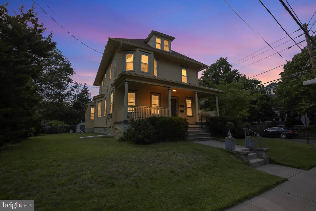 143 Woodlawn Avenue - Photo 1