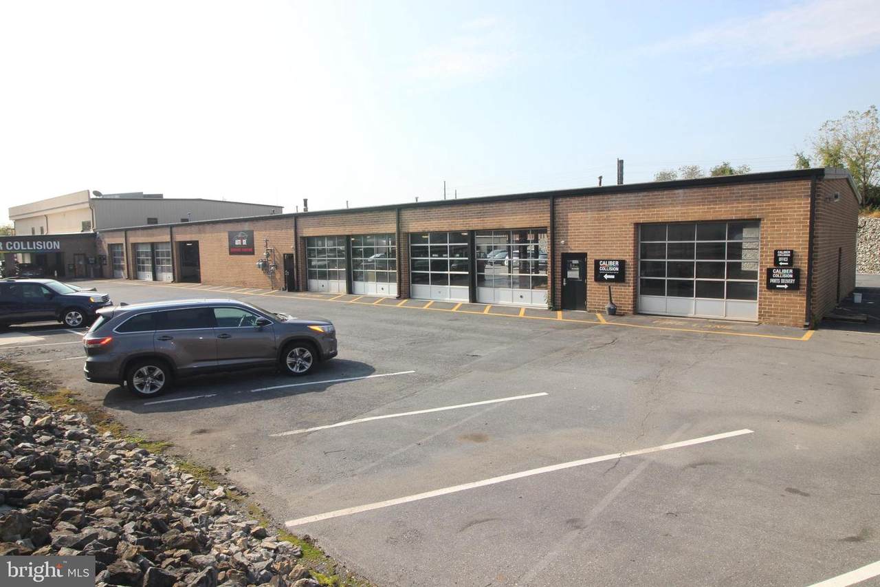 2526 Centre Avenue - Photo 1