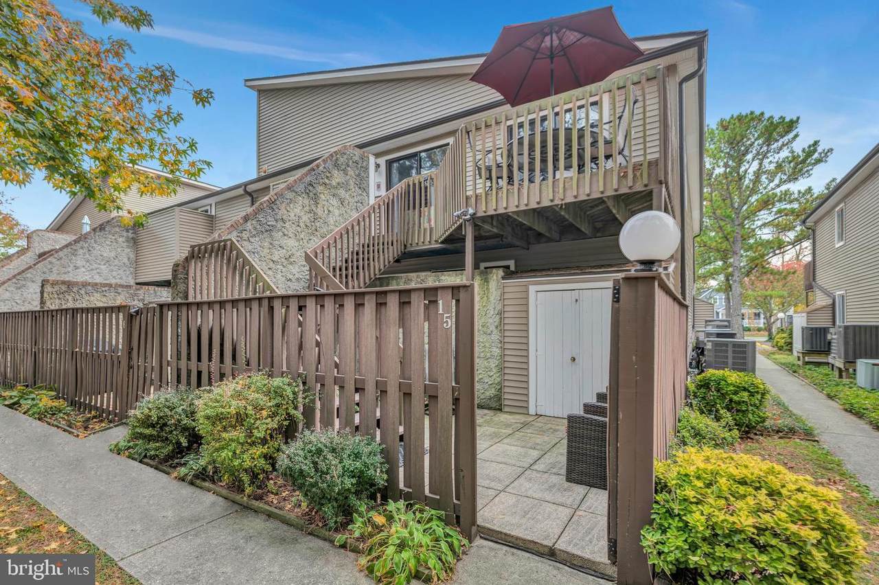 404 141ST - Photo 1