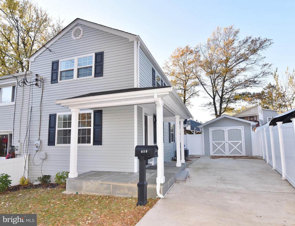 858 Harrison Street - Photo 1