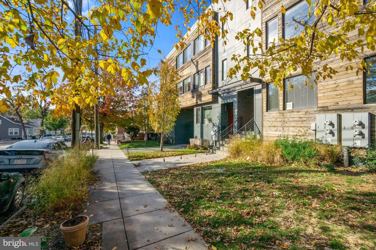 1034 Otis Street - Photo 1