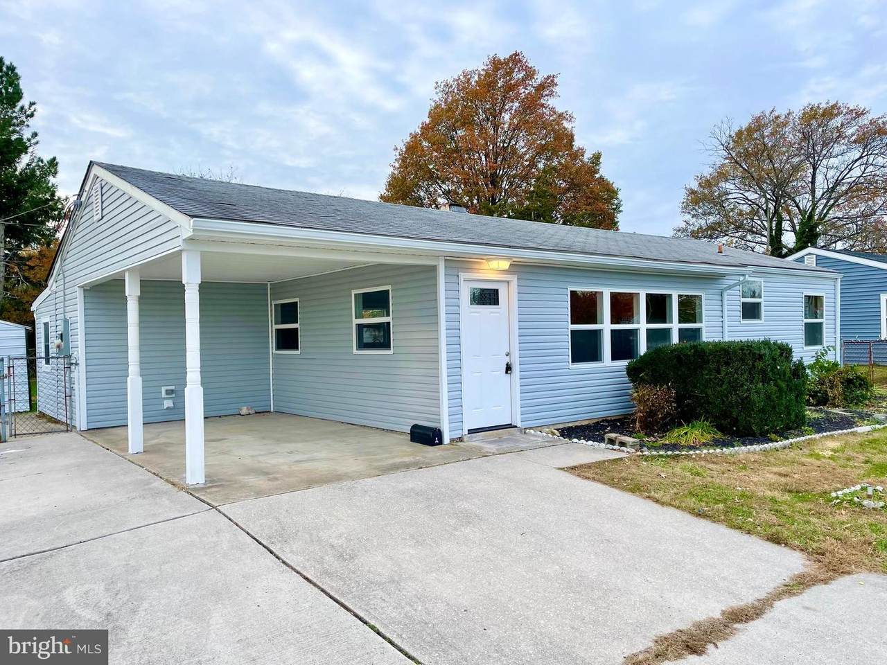 1416 Governors Avenue - Photo 1