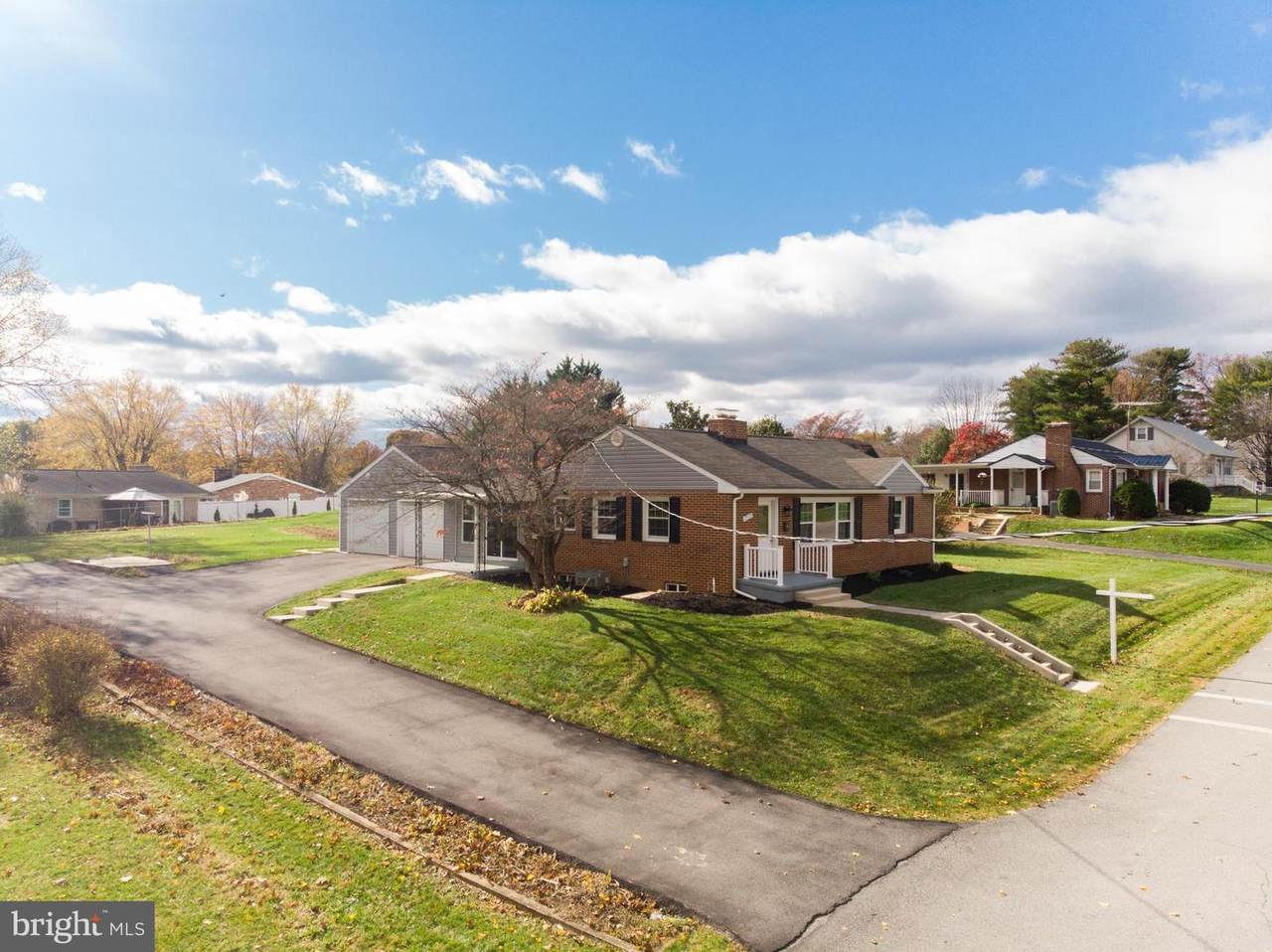 17539 Gay Street - Photo 1