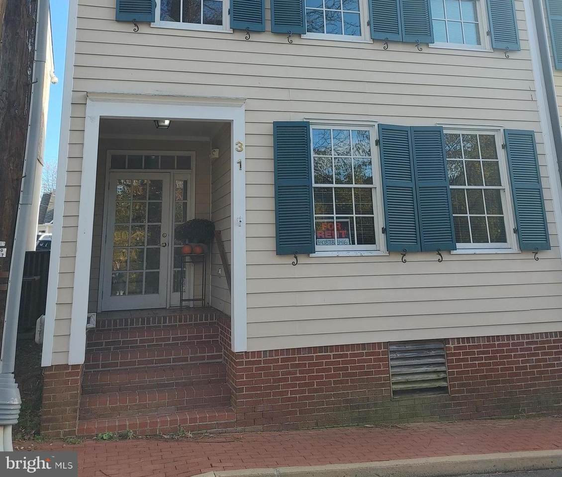 31 4TH Street - Photo 1