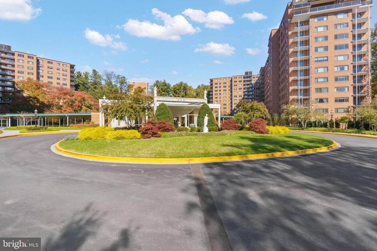 4201 Cathedral Avenue - Photo 1