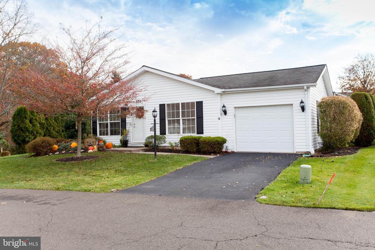 373 Spring Meadow Circle - Photo 1