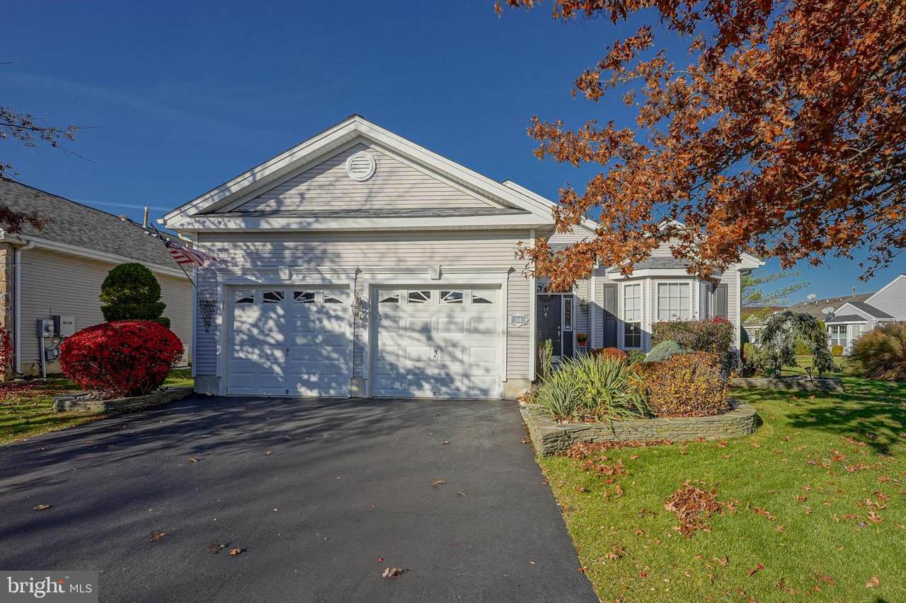 14 Ellington Drive - Photo 1