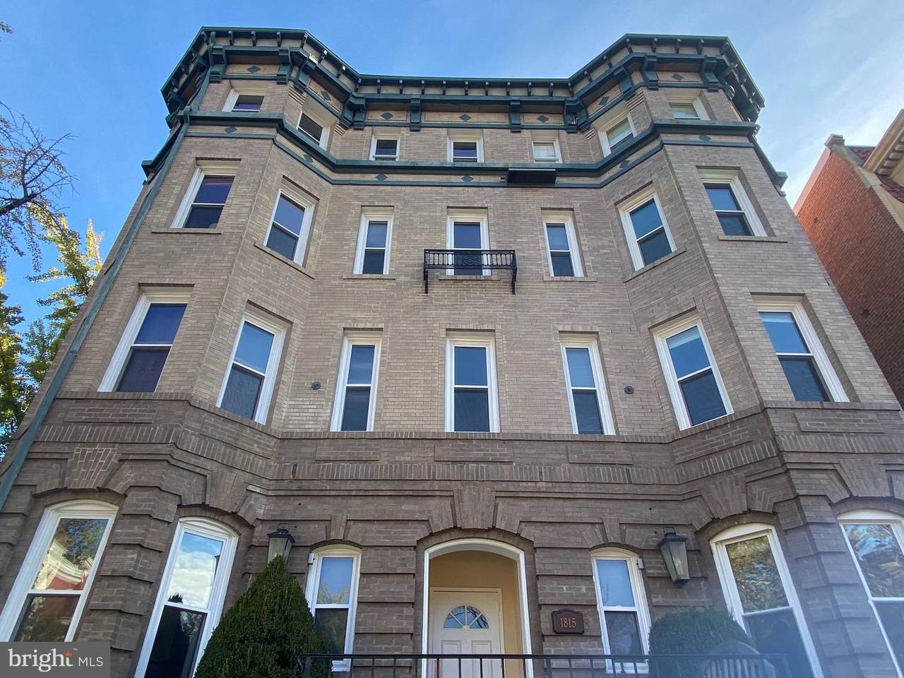 1815 18TH Street - Photo 1