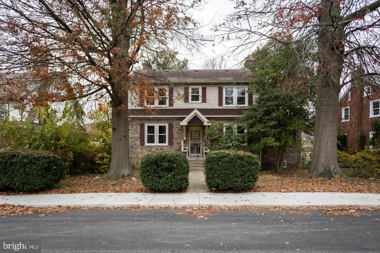 1015 Olive Street - Photo 1