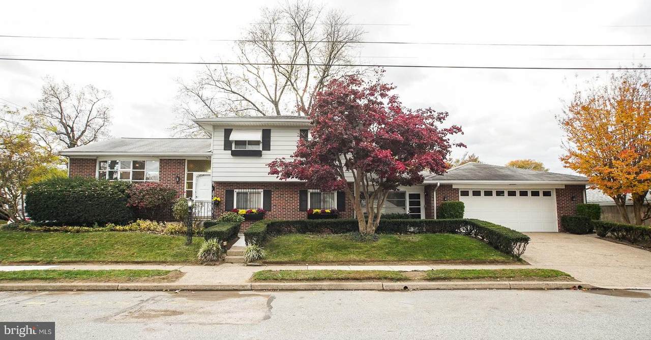 637 4TH Avenue - Photo 1