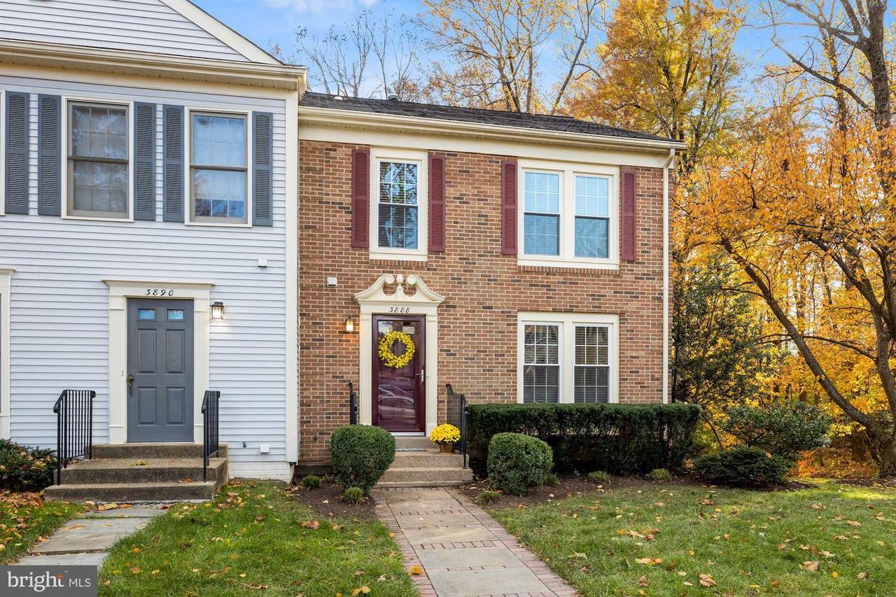 3888 Mohr Oak Court - Photo 1