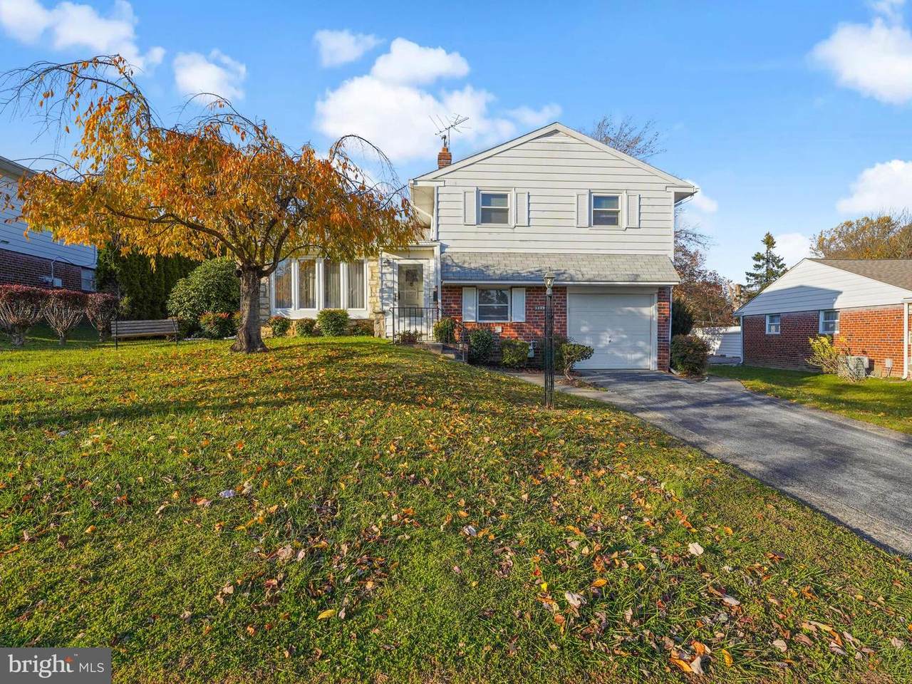 2223 Winding Way - Photo 1