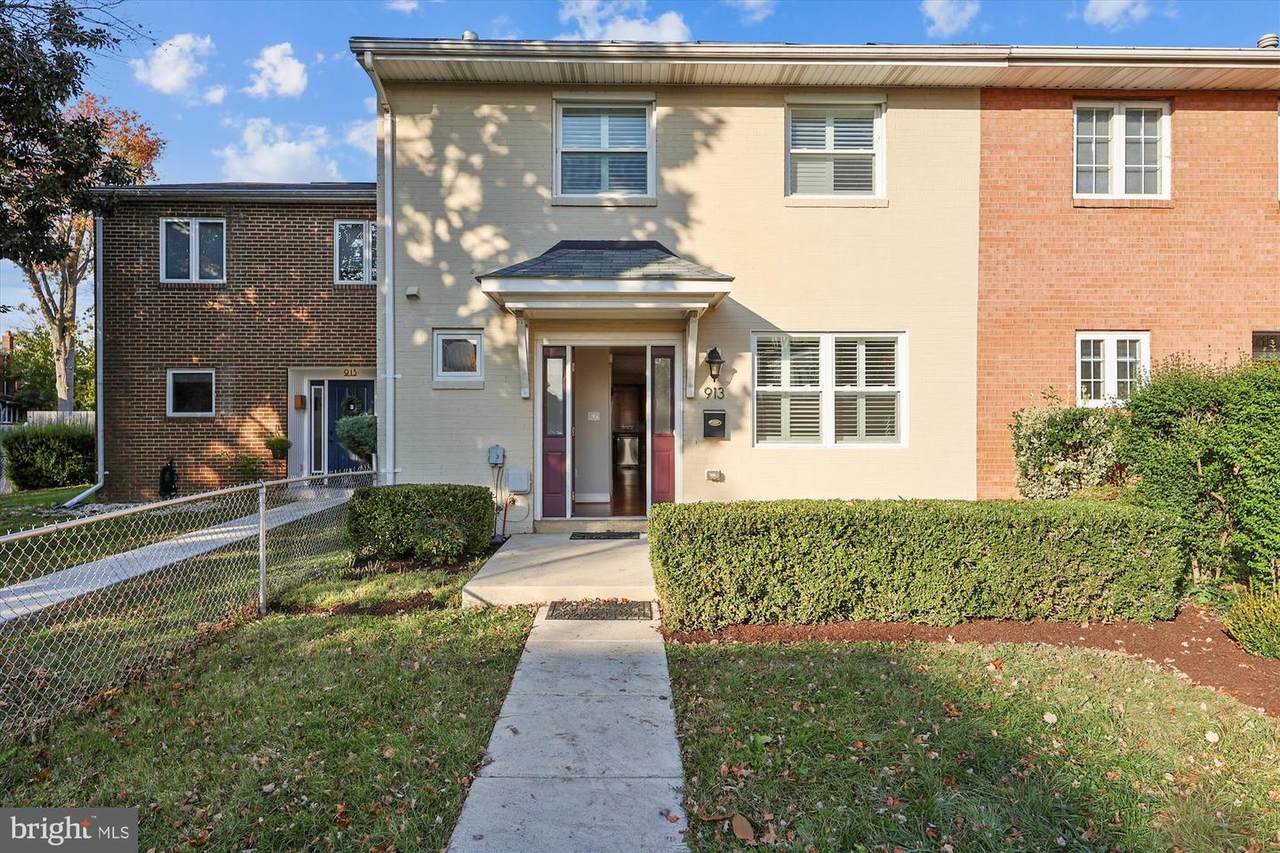 913 First Street - Photo 1