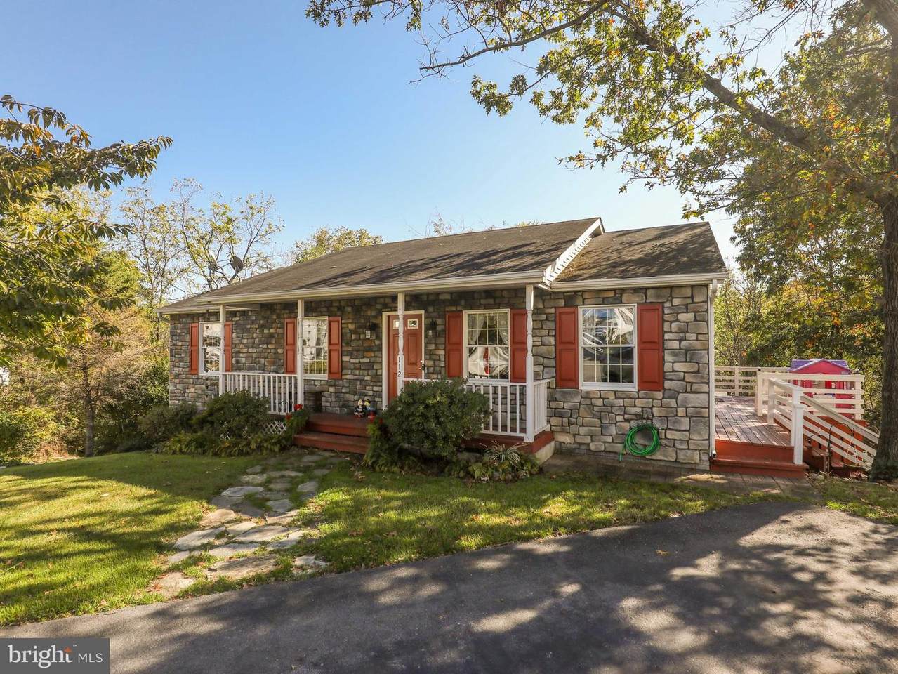 112 Van Buren Place - Photo 1