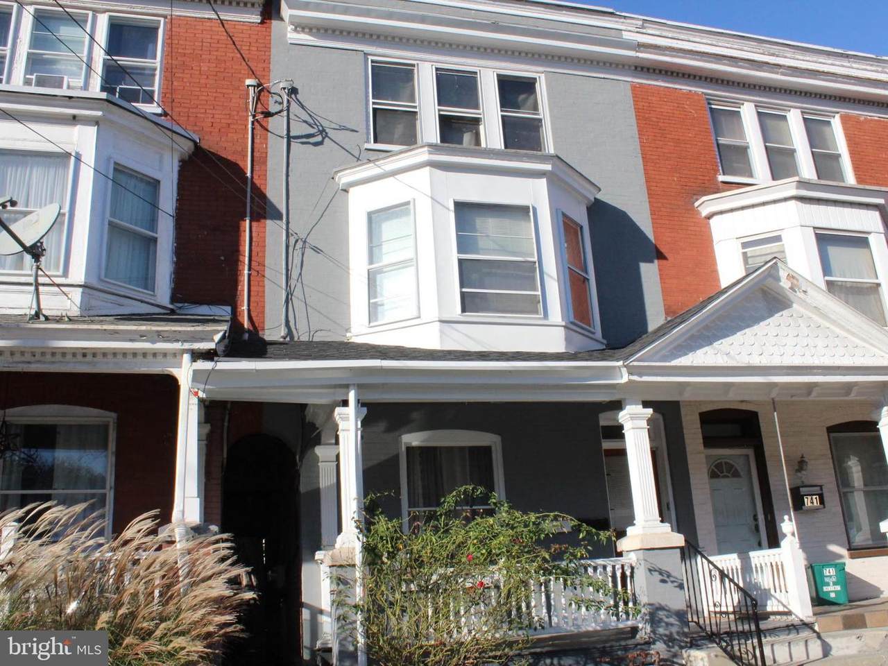 739 Chestnut Street - Photo 1