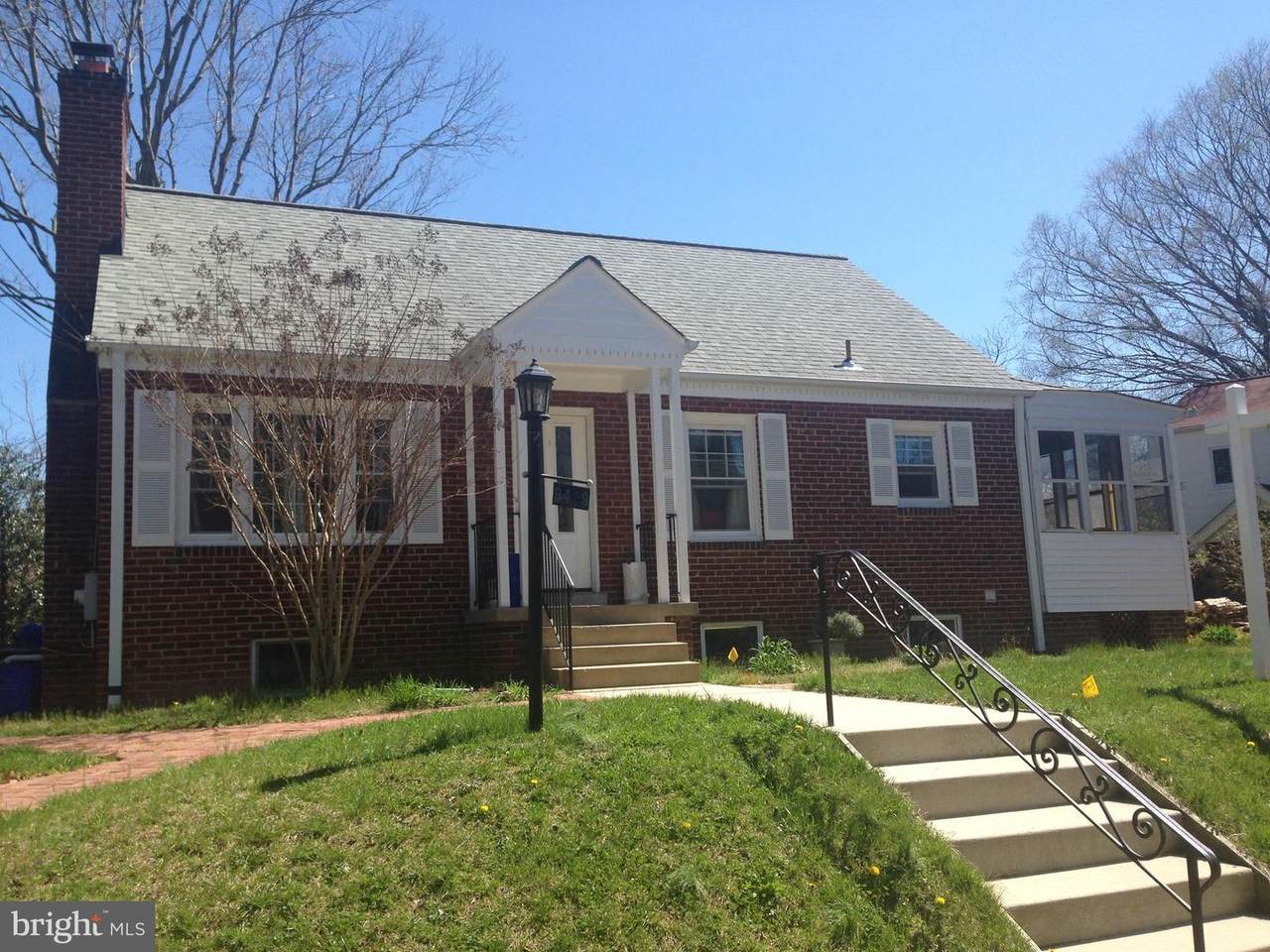 9409 Wire Avenue - Photo 1