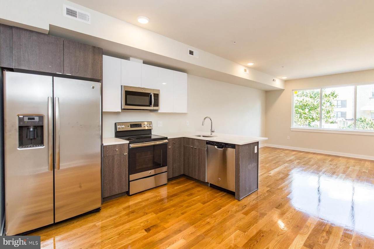 1647 Germantown Avenue - Photo 1