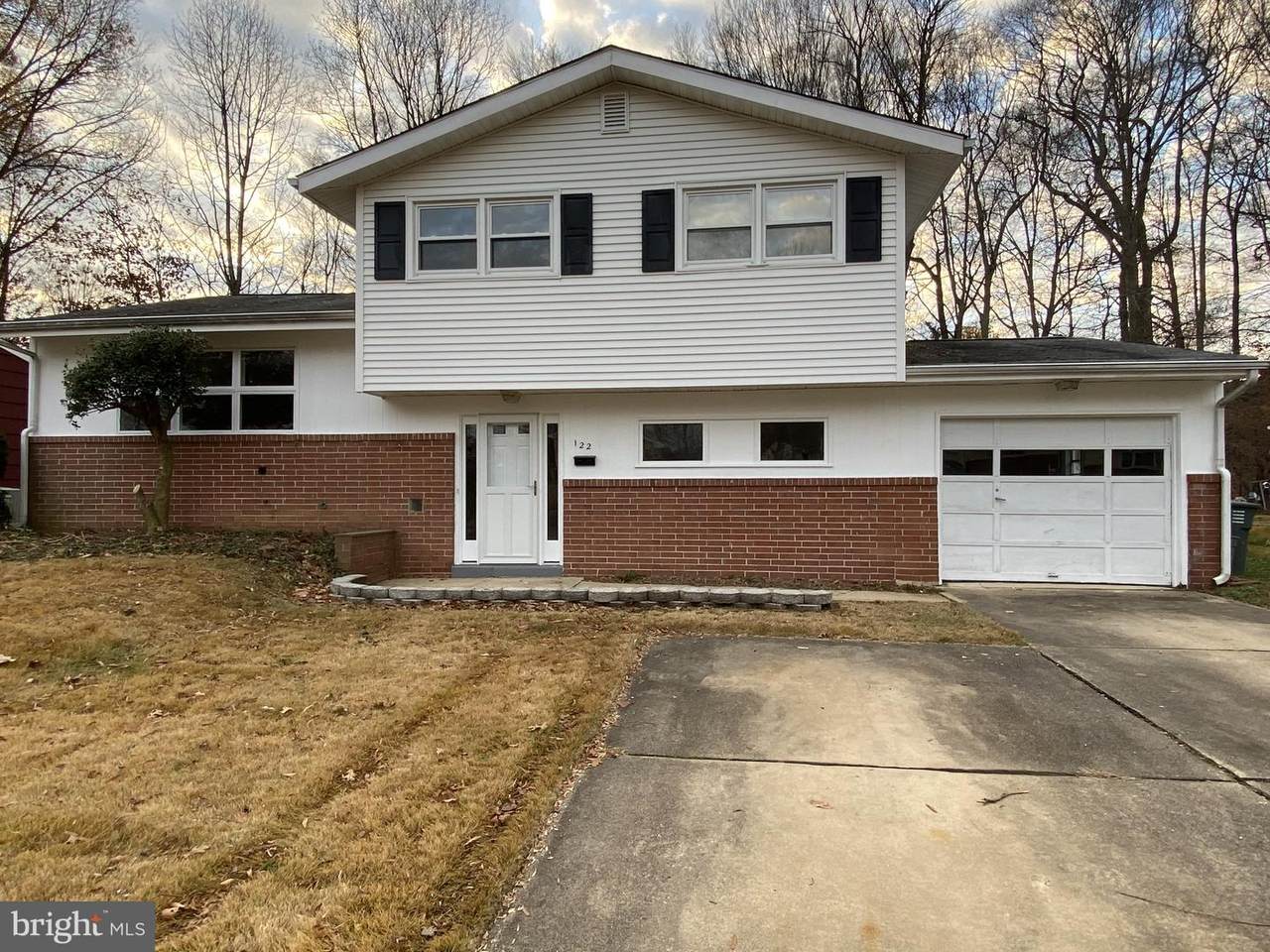 122 Glenoak Road - Photo 1